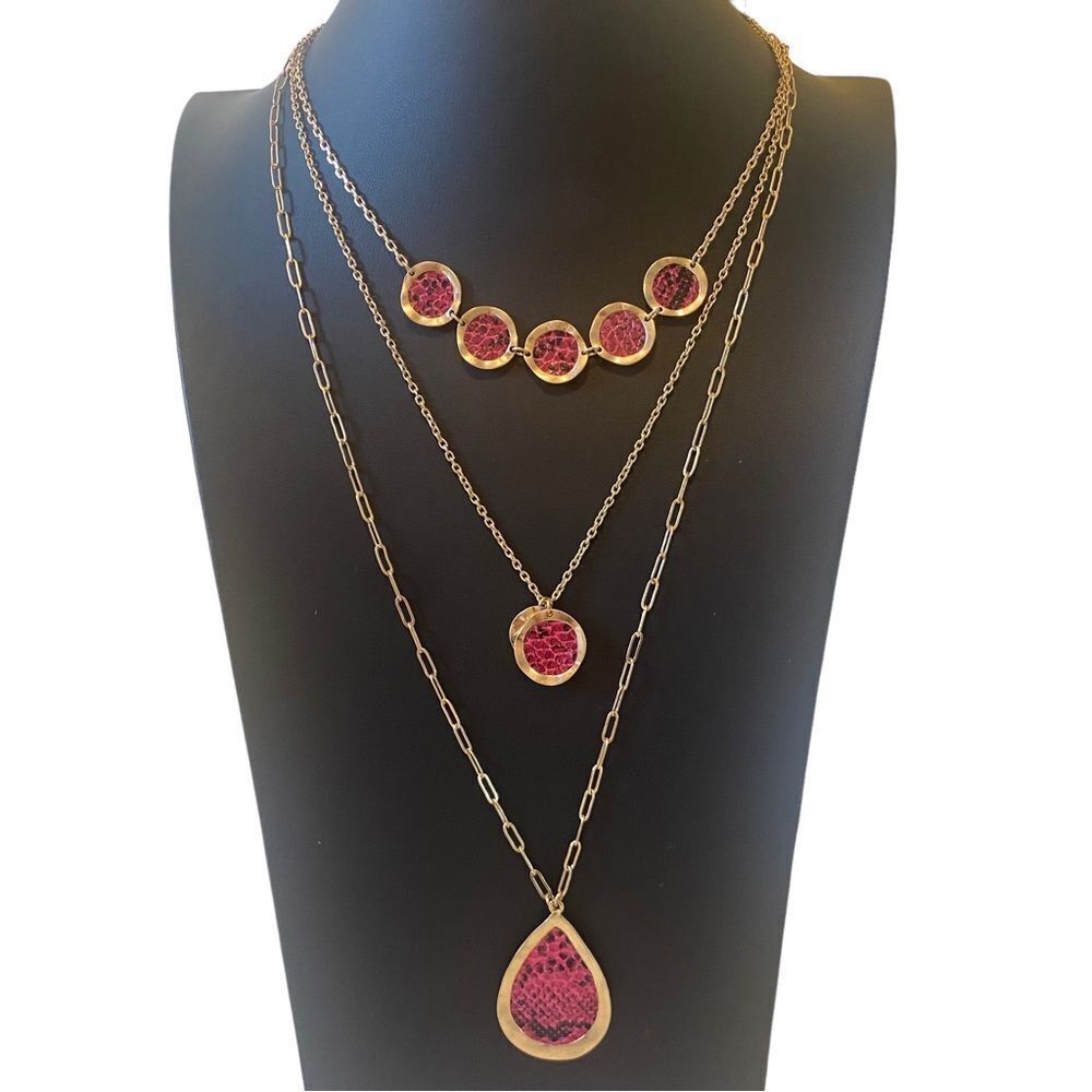 Hammered Gold Tone Three Layered Necklace in Red Dragon Print.